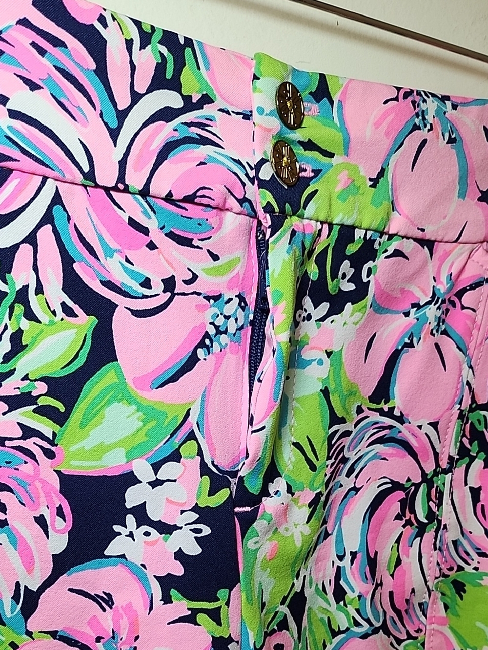 Lilly Pulitzer Luxletic Bettina UPF 50+ Navy Tall Order Bermuda Shorts Size 12 - Picture 8 of 16